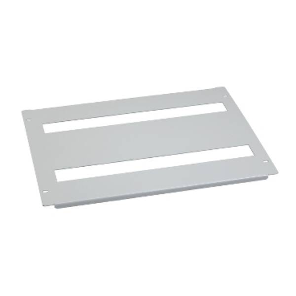 "Screwed-on cut-out cover plate, PanelSeT SFN, SF, SM, for electrical enclosure W800mm, 1 cut out, H200mm" - Schneider Electric - NSYMUC208